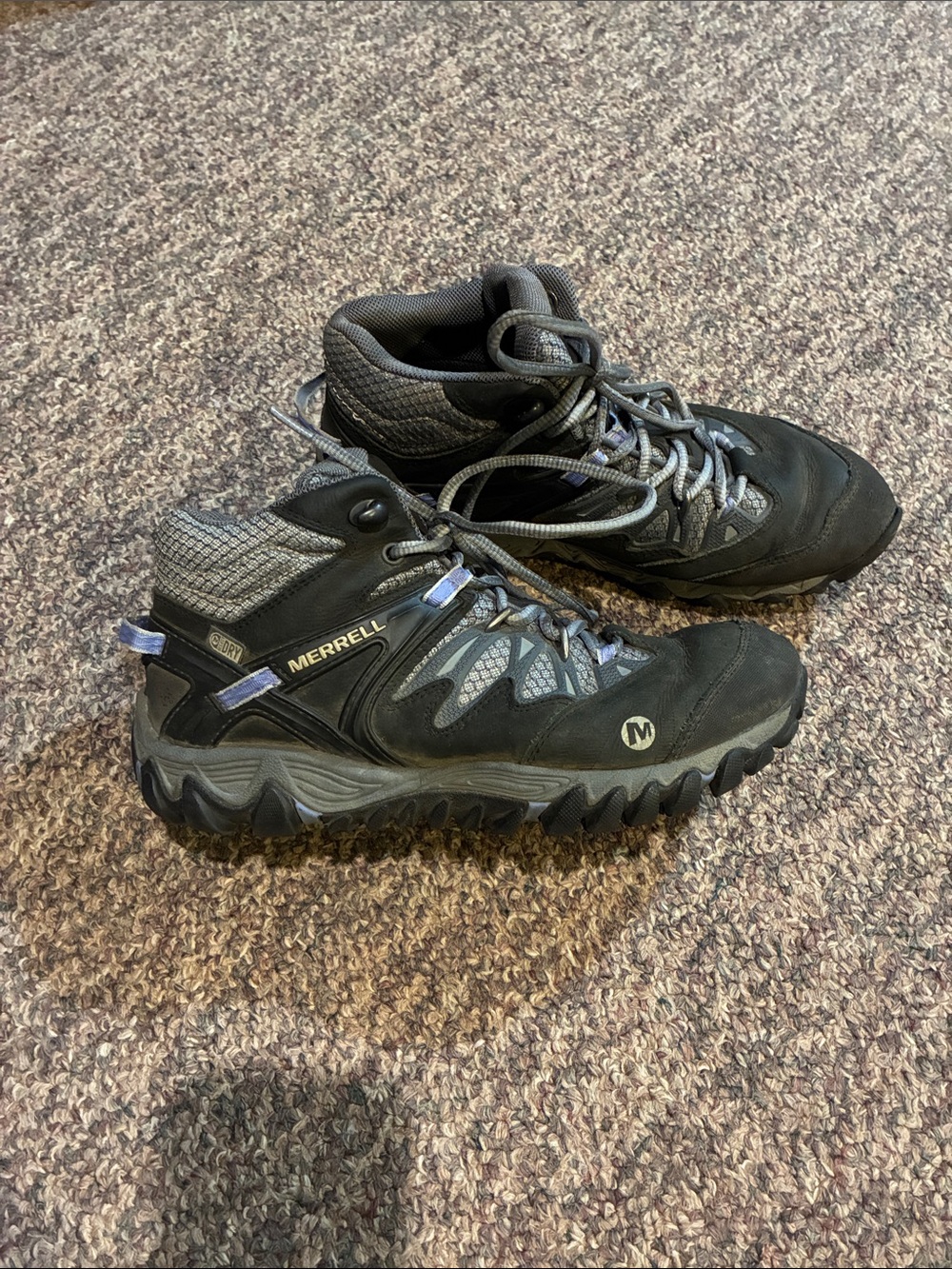 Merrell Women's Black and Gray Lace-Up Hiking Boots. Missing insoles.